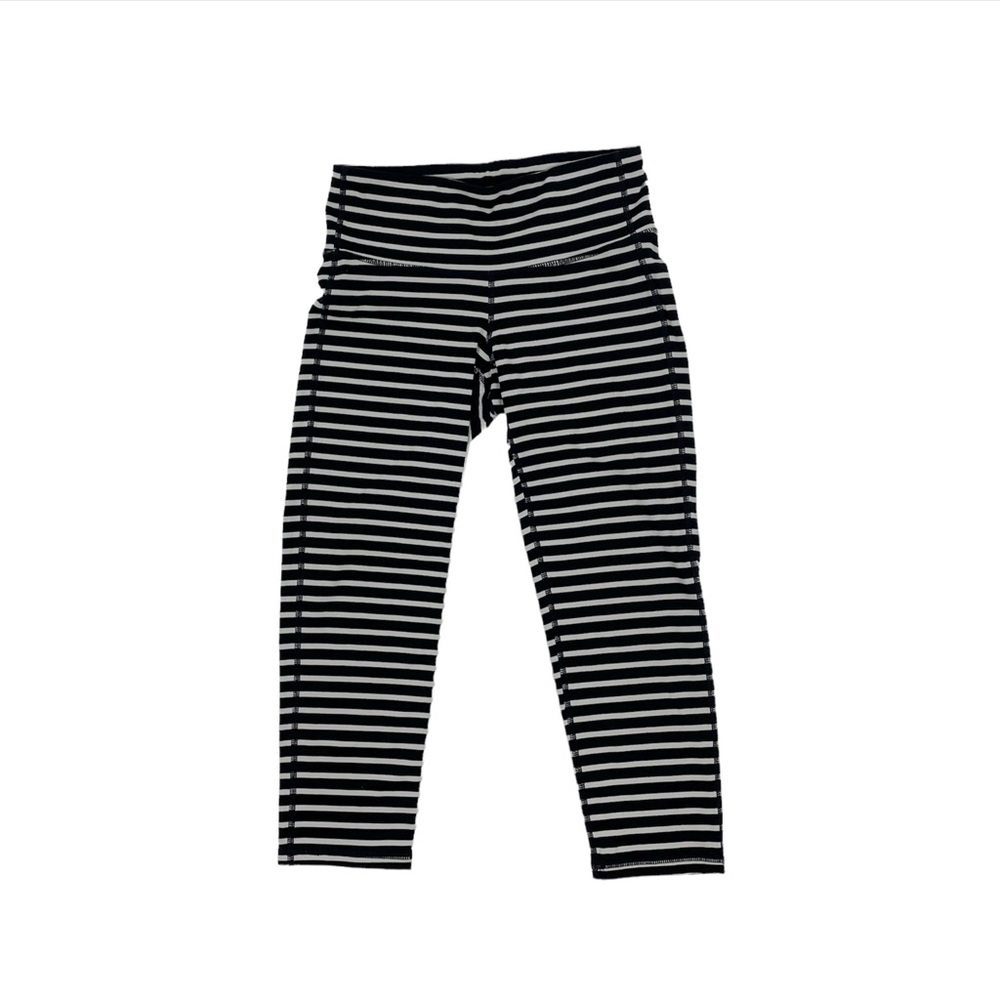 Athleta Chaturanga Capri Leggings